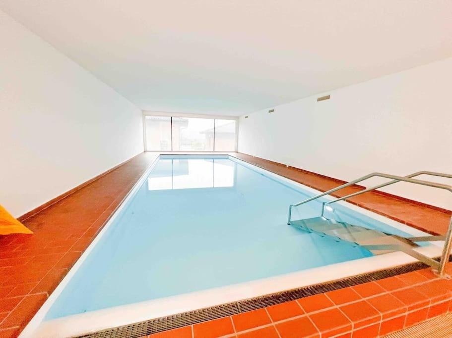 Bright Tiny Studio - Shared Pool & Sauna - Free Parking - Air Condition Muralto ภายนอก รูปภาพ
