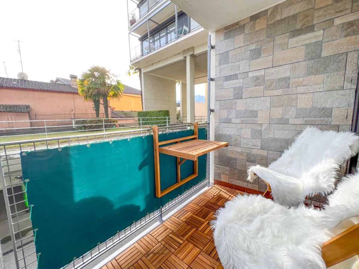 Bright Tiny Studio - Shared Pool & Sauna - Free Parking - Air Condition Muralto ภายนอก รูปภาพ